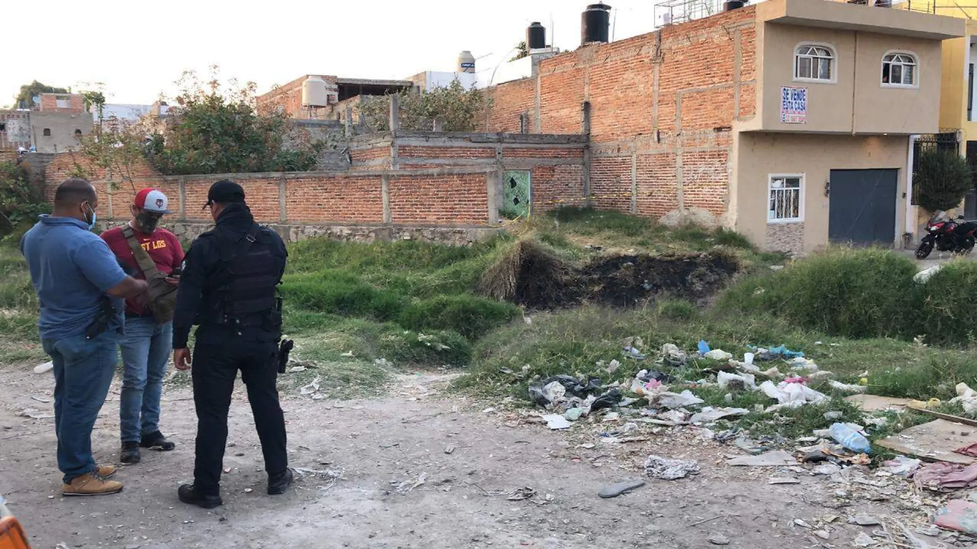 Tiran cuerpo en la Mesa Colorada Poniente en Zapopan